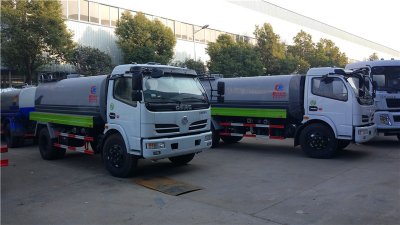 山西太原客戶再訂6臺(tái)掃路車、吸塵車、洗掃車、灑水車